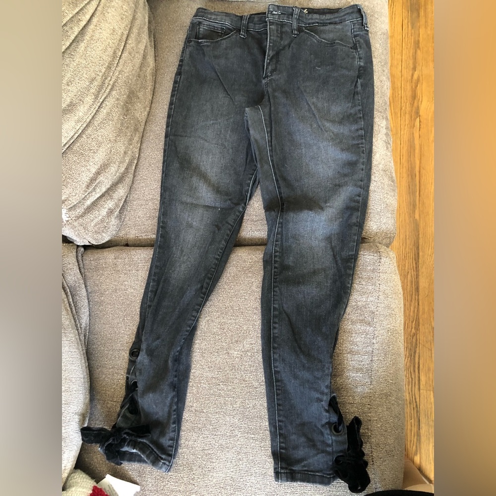 High-waisted skinny/ Universal Thread black pants